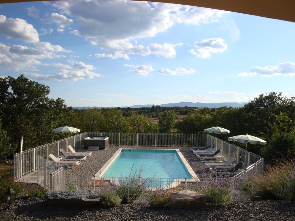 Les Villas de Perret Joyeuse Extérieur photo
