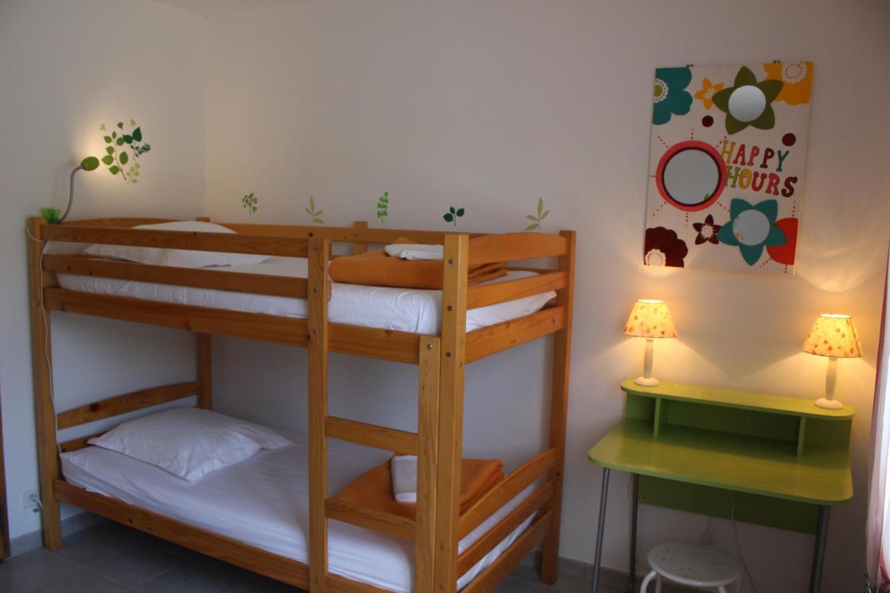 Les Villas de Perret Joyeuse Extérieur photo
